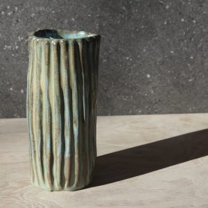 Kwade Vase